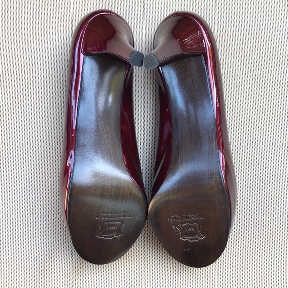 Stuart Weitzman Red Sierra Peep-Toe Pump - Picture 2 of 8